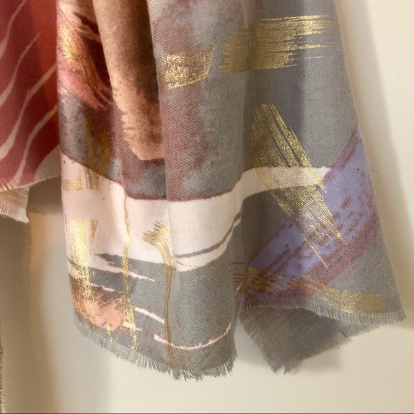 Scarf 🧣paint patterned, brand new! - Picture 4 of 5